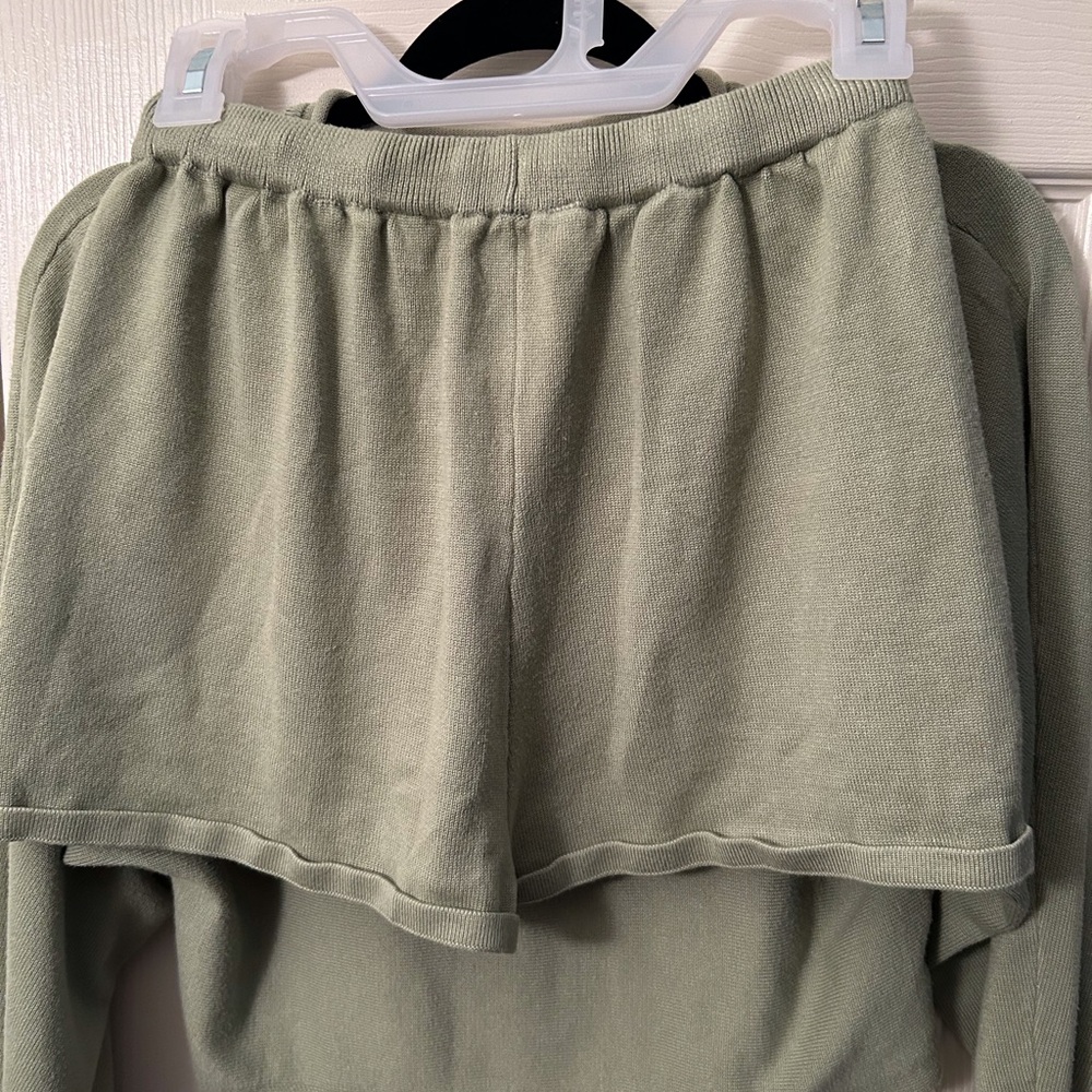 Pale Green Zesica Set